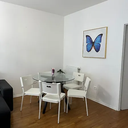 Large Flat Close To Paris With Free Parking * Clamart
