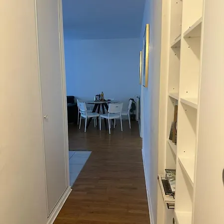 Large Flat Close To Paris With Free Parking * Кламар