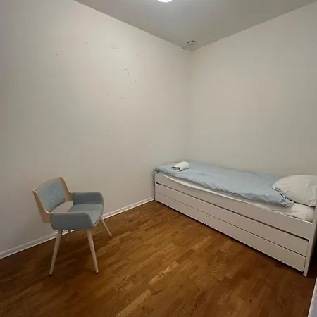 Large Flat Close To Paris With Free Parking * Кламар